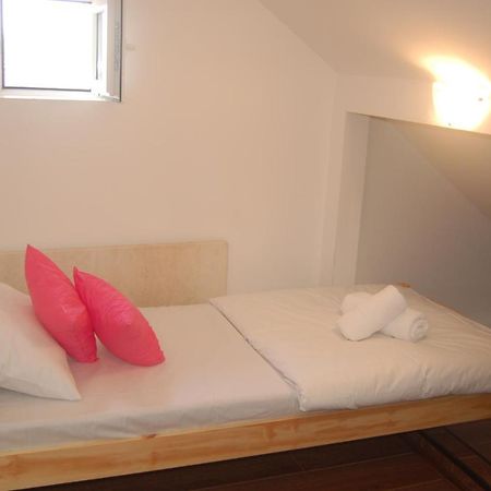 Apartmani Marios Ниш Экстерьер фото