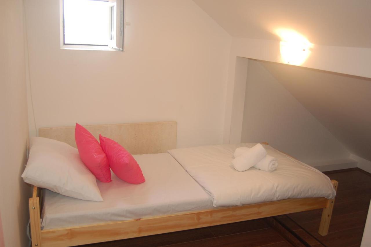 Apartmani Marios Ниш Экстерьер фото