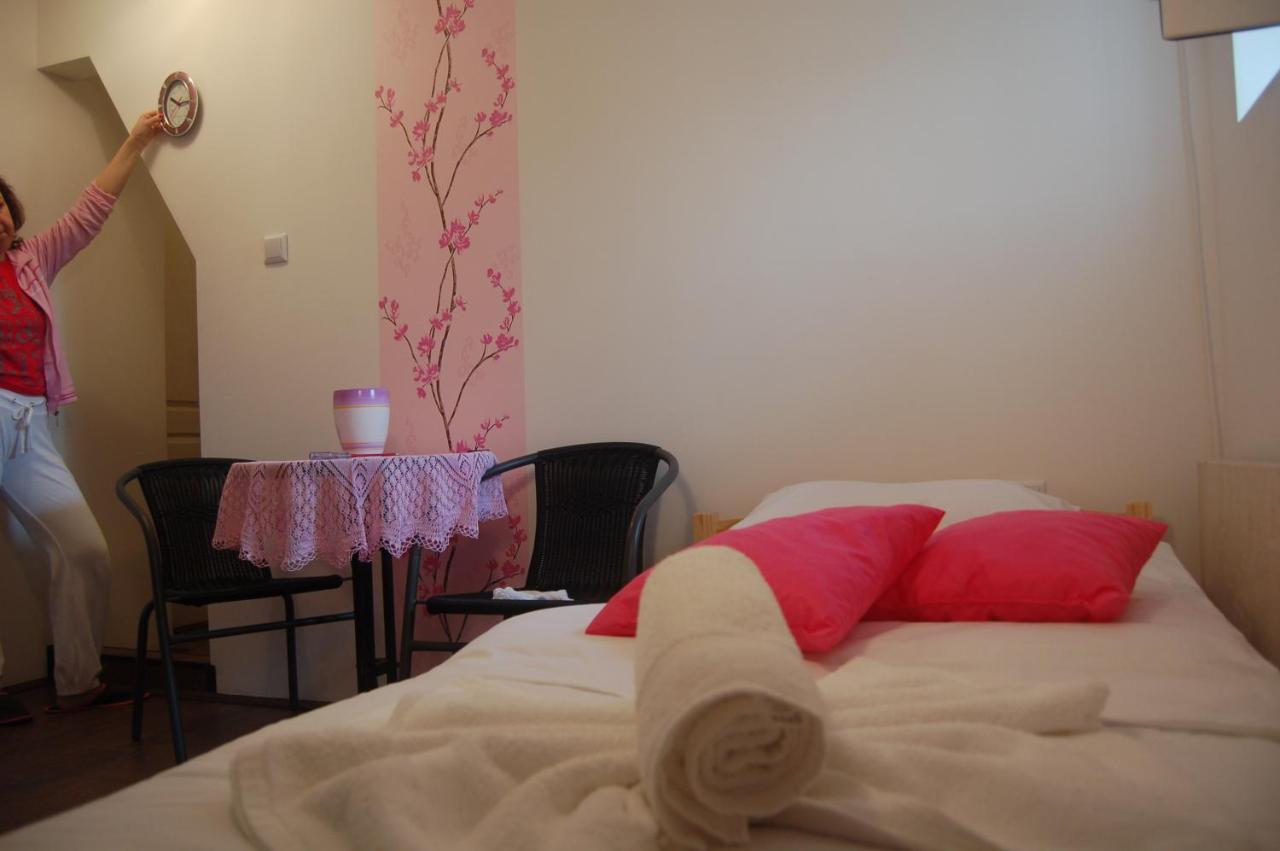 Apartmani Marios Ниш Экстерьер фото